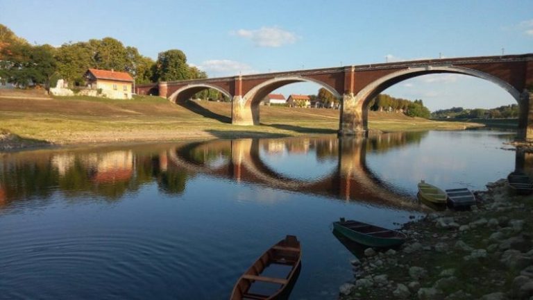 Šetnja kroz Sisak, Stari most, Tržnice Sisak, biciklističke staze – istražimo grad na tri rijeke