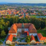 52428052_310991926278015_5405856064509837312_n