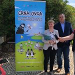 Crna ovca i direktorica TZ Baške