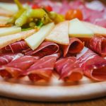 Tanjur-suhomesnatih-narezaka-kriška-kulenašunkesira-1-1