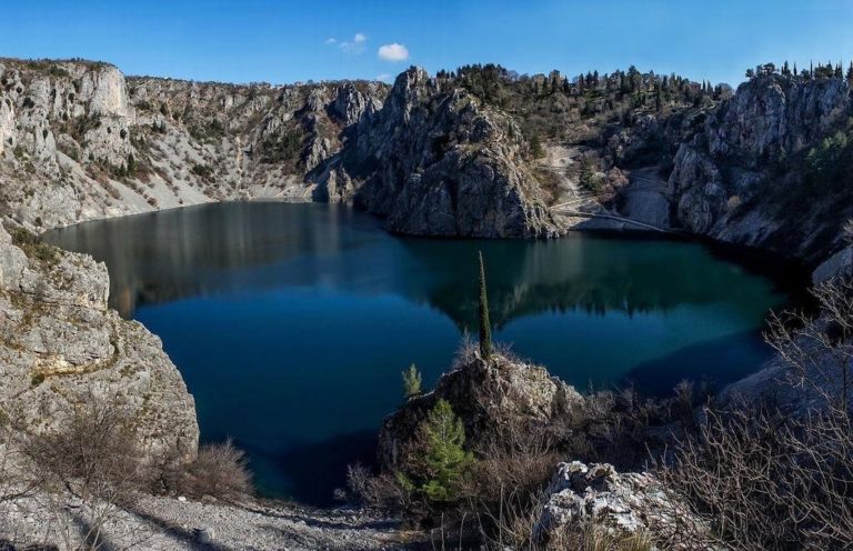 The colourful lakes of Imotski –  Unique experience gift