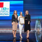 Maja Jakobović, direktorica TZ PSŽ, Sara Salak, kći Igora Salaka, županica Antonija Jozić_foto Klaudio Pozniak_01