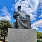 Spomenik-Petru-Kresimiru-IV