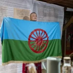 romska-kuca-zastava