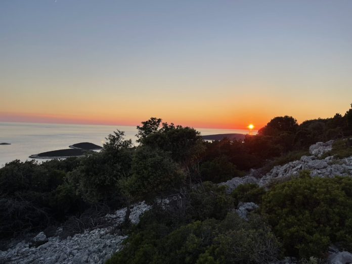otok-ist-zapadna